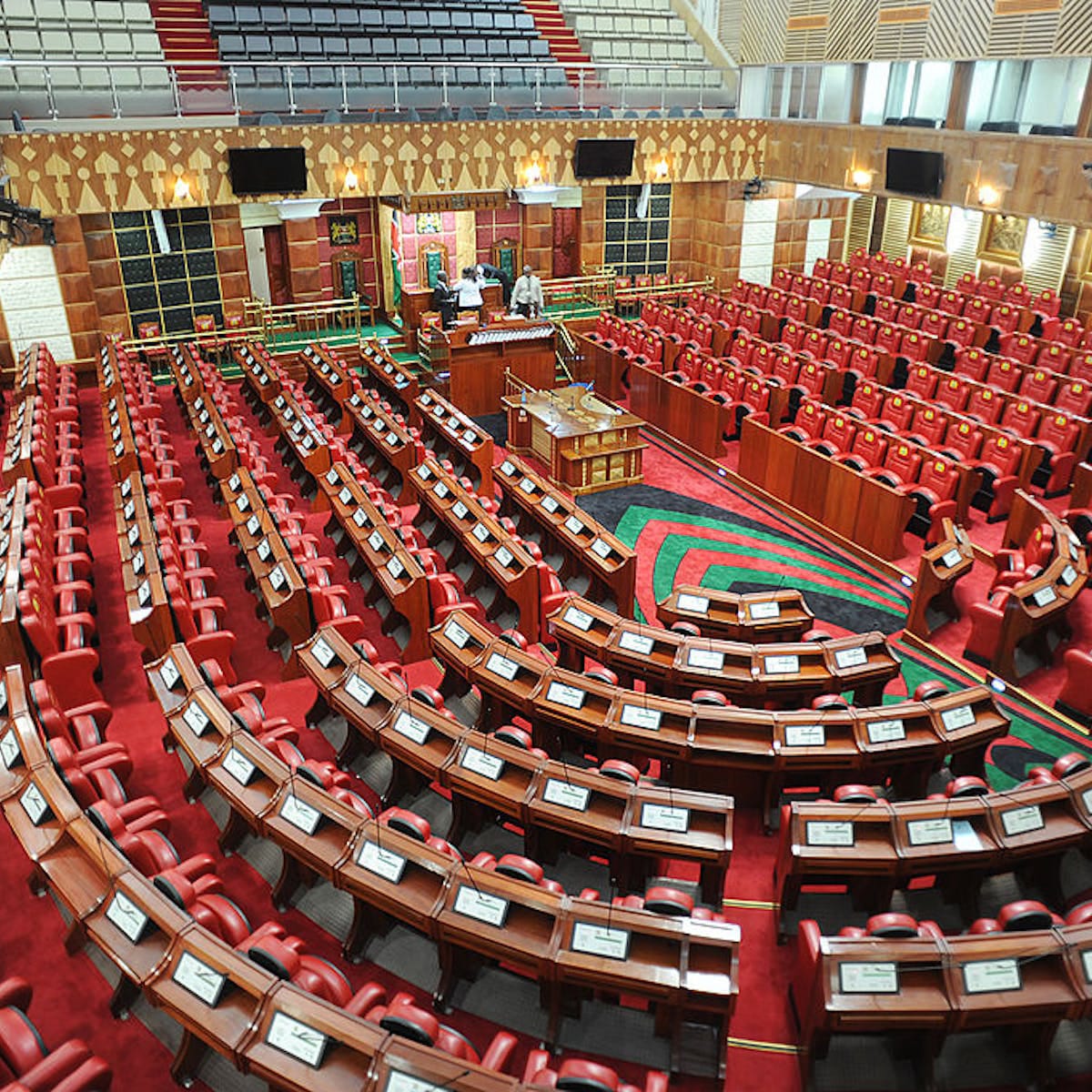 THE PUBLIC DEBT AND PRIVATIZATION COMMITTEE MOVES A MOTION ON THE MEDIUM-TERM DEBT MANAGEMENT STRATEGY FOR FY 2023/24