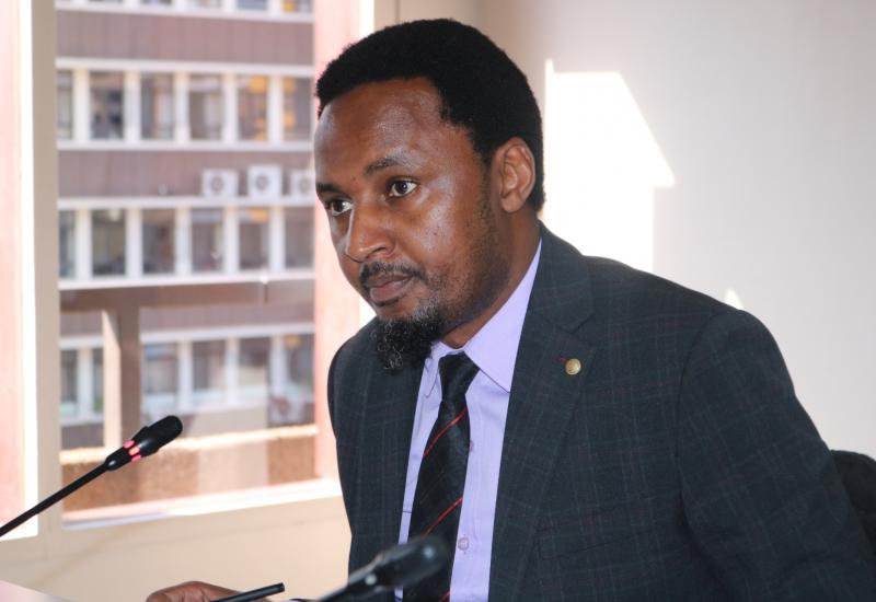 SENATE COMMITTEE ON ROADS CONSIDERS PETITION AND STATEMENTS