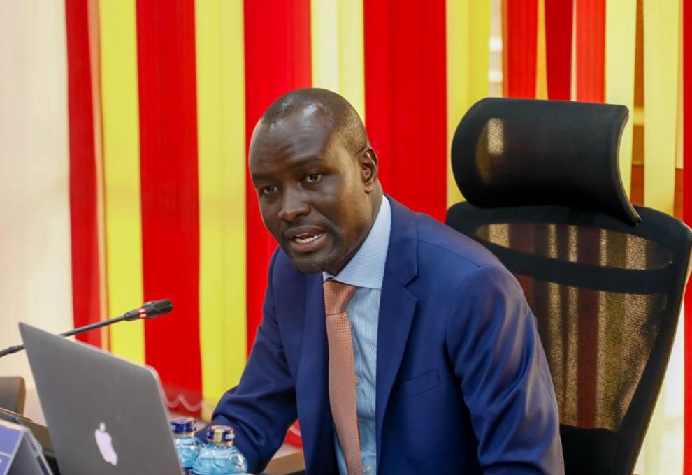 𝐒𝐄𝐍𝐀𝐓𝐄 𝐖𝐄𝐈𝐆𝐇𝐒 "𝐌𝐎𝐍𝐔𝐌𝐄𝐍𝐓𝐀𝐋" 𝐏𝐄𝐓𝐈𝐓𝐈𝐎𝐍 𝐓𝐎 𝐆𝐑𝐀𝐍𝐓 𝐂𝐈𝐓𝐈𝐙𝐄𝐍𝐒 𝐏𝐎𝐖𝐄𝐑 𝐓𝐎 𝐑𝐄𝐂𝐀𝐋𝐋 𝐏𝐑𝐄𝐒𝐈𝐃𝐄𝐍𝐓  