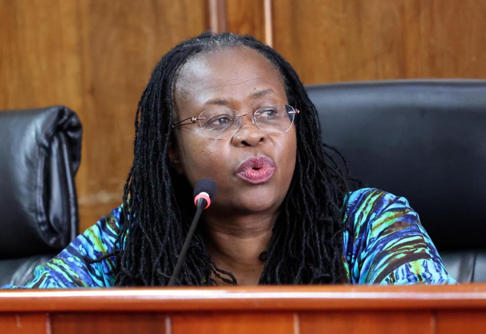 𝐒𝐄𝐍𝐀𝐓𝐄 𝐃𝐄𝐌𝐀𝐍𝐃𝐒 𝐔𝐑𝐆𝐄𝐍𝐓 𝐏𝐎𝐋𝐈𝐂𝐘 𝐒𝐇𝐈𝐅𝐓 𝐓𝐎 𝐏𝐑𝐎𝐓𝐄𝐂𝐓, 𝐍𝐎𝐓 𝐏𝐑𝐎𝐒𝐄𝐂𝐔𝐓𝐄, 𝐅𝐆𝐌 𝐒𝐔𝐑𝐕𝐈𝐕𝐎𝐑𝐒  