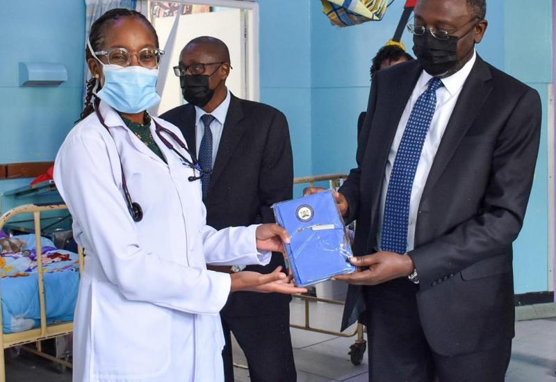 𝐀 𝐕𝐈𝐒𝐈𝐓 𝐎𝐅 𝐂𝐎𝐌𝐏𝐀𝐒𝐒𝐈𝐎𝐍 𝐓𝐎 𝐓𝐇𝐄 𝐏𝐀𝐄𝐃𝐈𝐀𝐓𝐑𝐈𝐂 𝐎𝐍𝐂𝐎𝐋𝐎𝐆𝐘 𝐖𝐀𝐑𝐃 𝐀𝐓 𝐊𝐄𝐍𝐘𝐀𝐓𝐓𝐀 𝐍𝐀𝐓𝐈𝐎𝐍𝐀𝐋 𝐇𝐎𝐒𝐏𝐈𝐓𝐀𝐋  